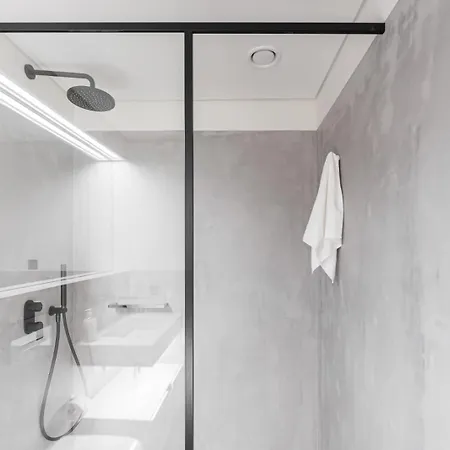 Sao Lazaro Premium Порту